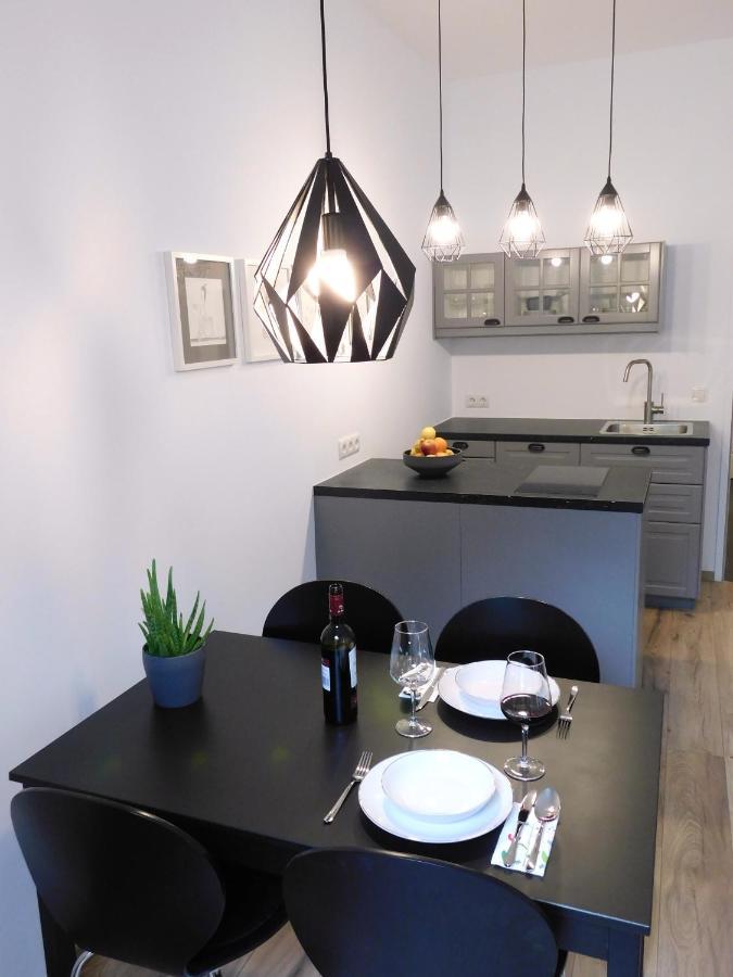 Max, Ruhige Sonnige Wohnung In Praternahe Viena Exterior foto