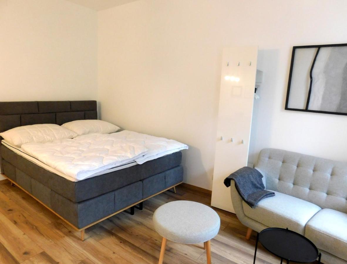 Max, Ruhige Sonnige Wohnung In Praternahe Viena Exterior foto